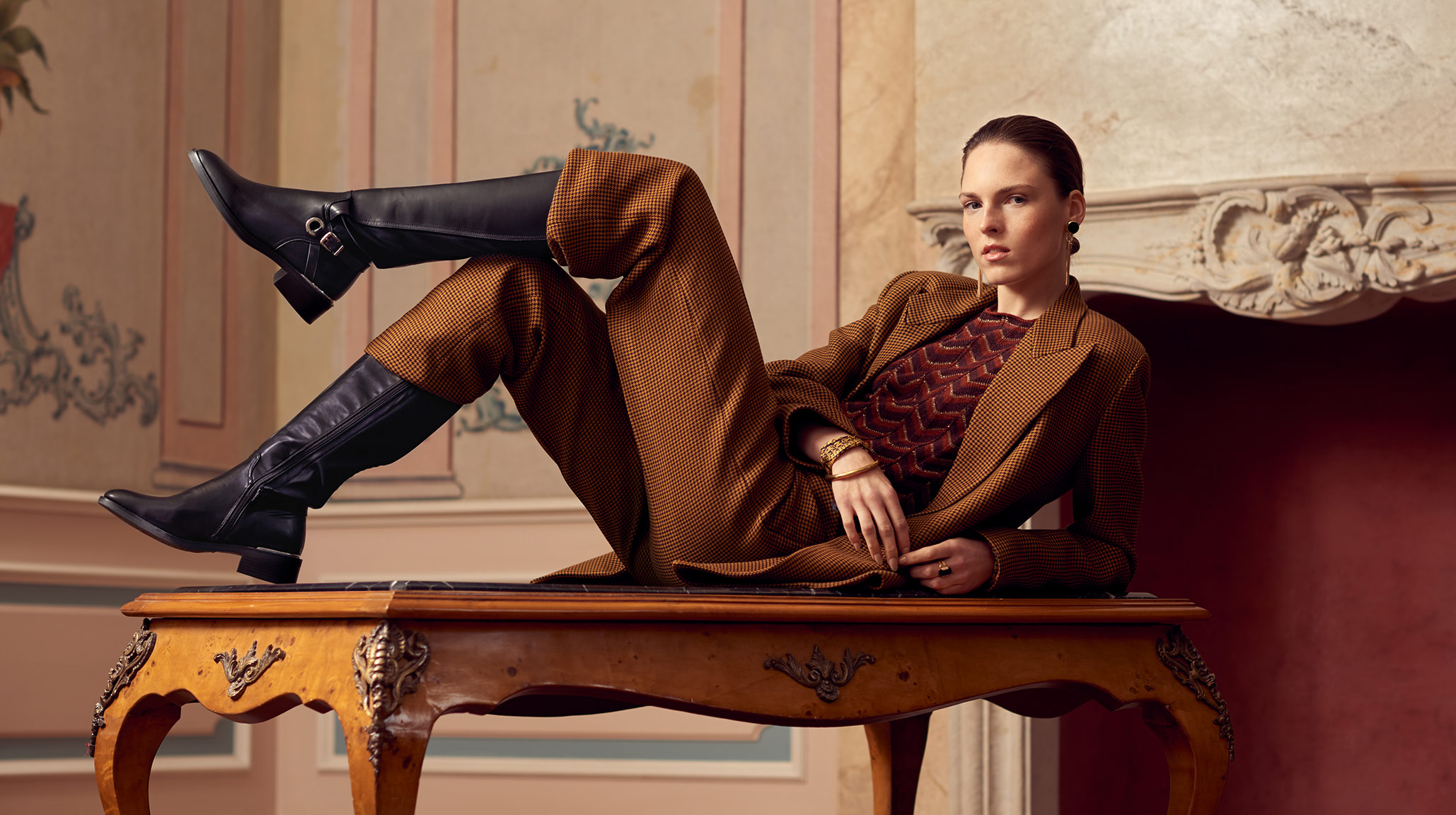 brede slippers dames